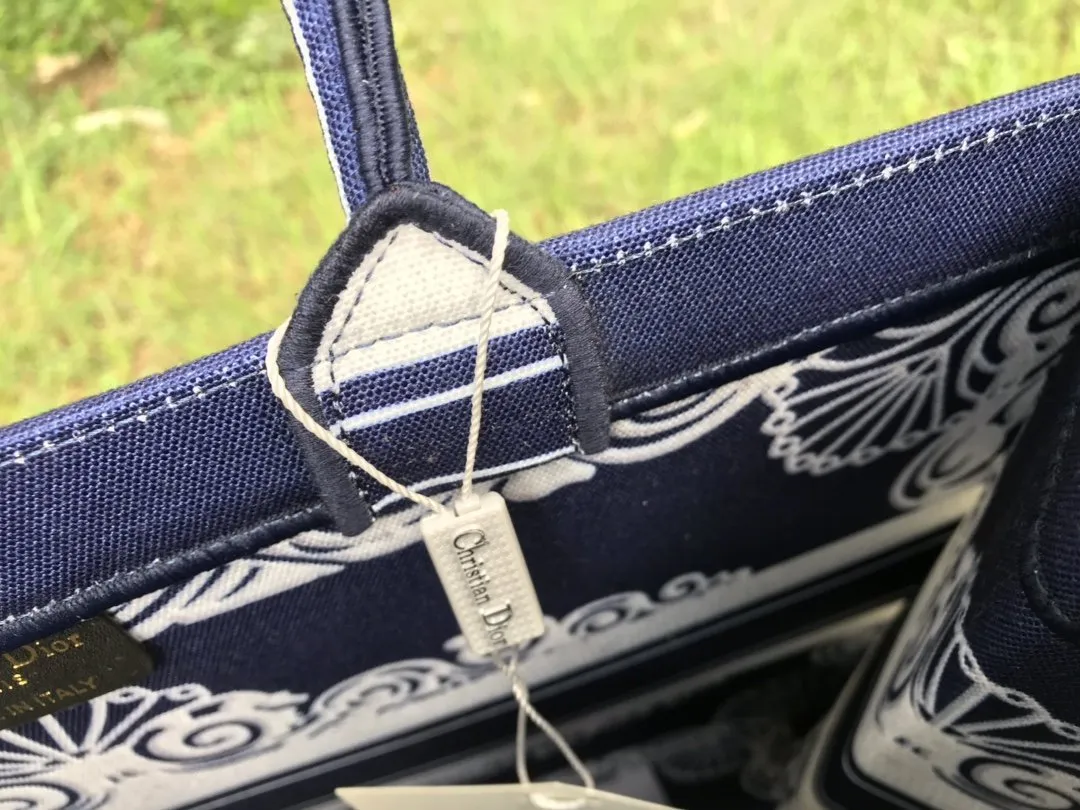 Designer Handbags DR 257